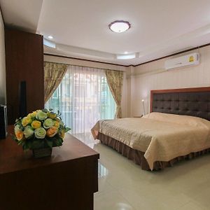 Deluxe Zimmer mit Kingsize-Bett